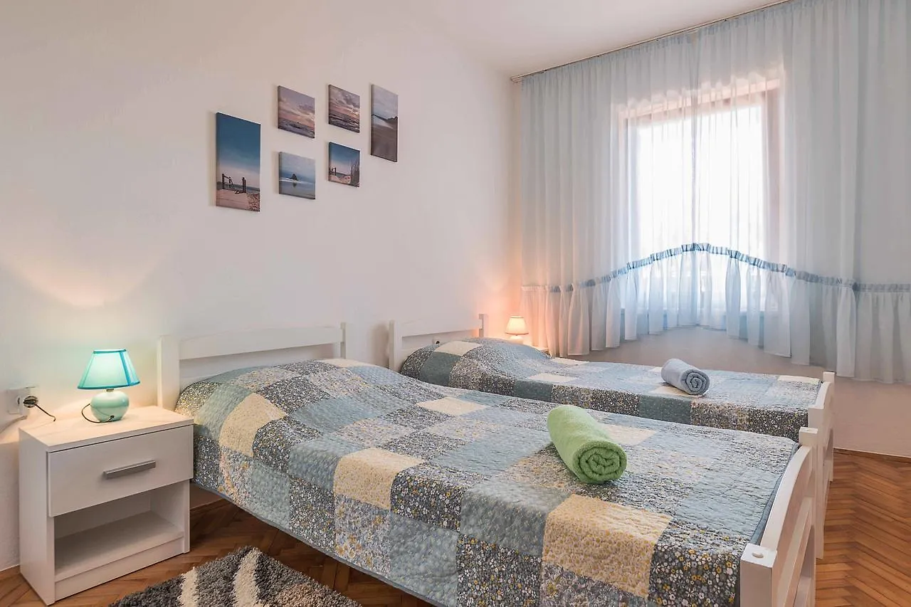 Apartment Dendy Pula